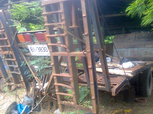 ขายรถเทเลอร์หกล้อหัวยาวหางปลาขึ้นรถเกี่ยวราคา195000บาท