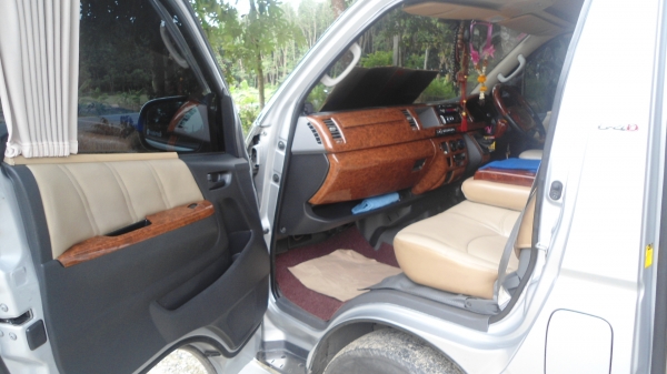 รถตู้สภาพสวยๆครับรถ ปี  07  ครับ