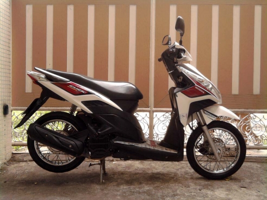 ขออนุญาติขาย Honda CLICK-i สีขาวมุก วิ่งน้อย 8,xxx กิโลแท้ โอนให้ฟรีครับ ขออนุญาติขาย Honda CLICK-i สีขาวมุก วิ่งน้อย 8,xxx กิโลแท้ โอนให้ฟรีครับ