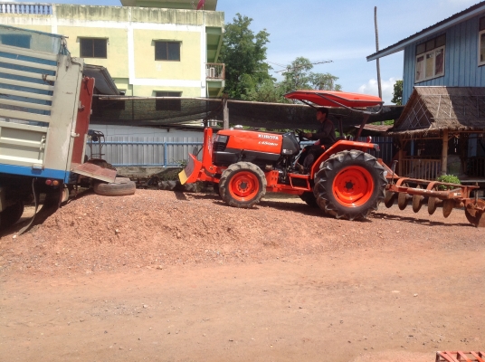 ปัญญาแทรคเตอร์มาแล้ว...จัดมาให้ครับ คูโบต้า L4508 DI พร้อมใบมีด พร้อมส่งทั่วไทยครับ จัดส่ง อ. แม่วงศ์ จ. นครสวรรค์