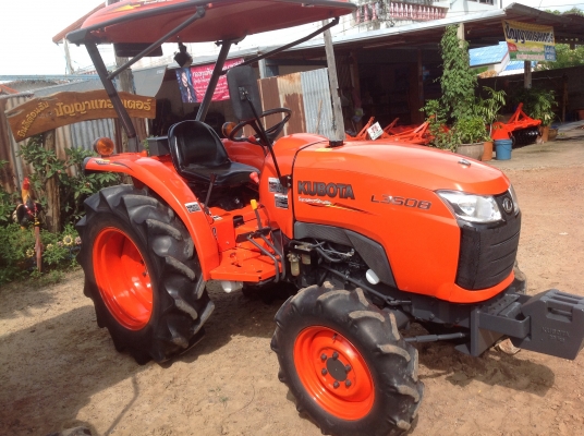 ปัญญาแทรคเตอร์มาแล้ว...จัดมาให้ครับ คูโบต้า L3608 ตัวเปล่า เล่มทะเบียนพร้อม พร้อมส่งทั่วไทย จัดส่ง อ.บรรพตพิสัย จ.นครสวรรค์