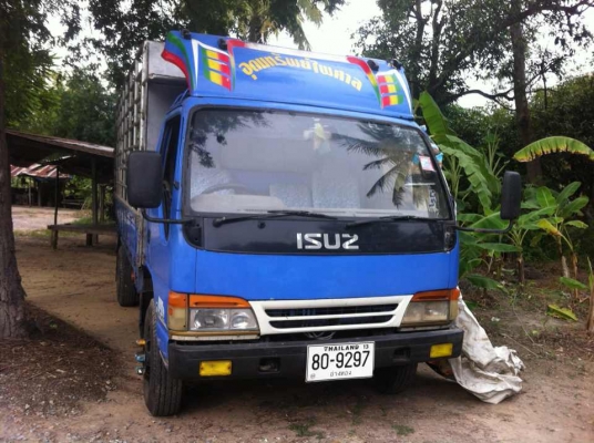 ต้องการขายรถ6ล้ออีซูซุปี48สภาพพร้อมใช้สนใจติดต่อด่วน