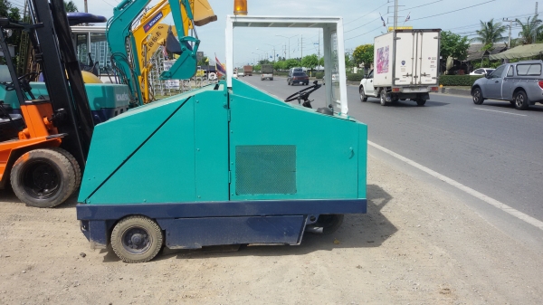 รถกวาดพื้น HOWA HF66A