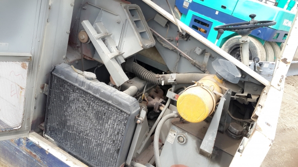 รถกวาดพื้น HOWA HF66A