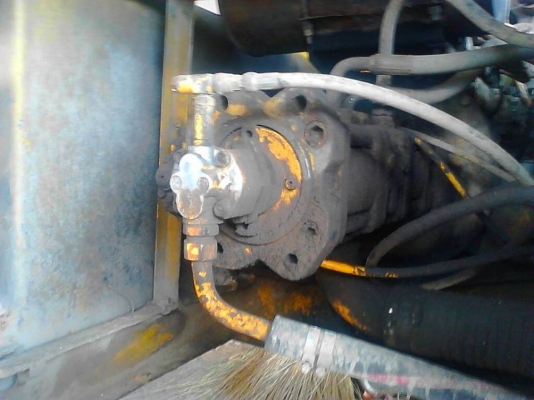 **455,000 บ.ต่อรอง**ขายแบคโฮ KOBELCO MARK // 200 K907II เครื่องเดิมปั้มเดิม เครื่อง MITSU 6D31-135HP 6สูบ เครื่องดี ติดง่าย มีไอนิดๆ แต่แรงดี ปั้ม K3V แน่นๆ แรงๆ ทำงานดีเร็ว ไม่โหลด บูมอาร์มดี มีปะ1แผล เอวแน่น ไม่แตกไม่ร้าว บุ้งกี๋ดีไม่ผุ ช่วงล่าง70\% แทร็ **455,000 บ.ต่อรอง**ขายแบคโฮ KOBELCO MARK // 200 K907II เครื่องเดิมปั้มเดิม เครื่อง MITSU 6D31-135HP 6สูบ เครื่องดี ติดง่าย มีไอนิดๆ แต่แรงดี ปั้ม K3V แน่นๆ แรงๆ ทำงานดีเร็ว ไม่โหลด บูมอาร์มดี มีปะ1แผล เอวแน่น ไม่แตกไม่ร้าว บุ้งกี๋ดีไม่ผุ ช่วงล่าง70\% แทร็