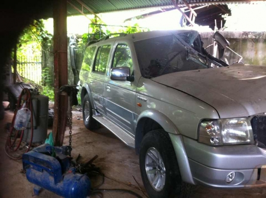 ขาย Ford everest 3.0 t auto 4x4 ปี 05 ซาก ทบ.ไม่ขาดพร้อมโอน ขาย Ford everest 3.0 t auto 4x4 ปี 05 ซาก ทบ.ไม่ขาดพร้อมโอน
