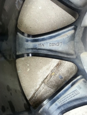 ขายล้อแม๊กเลนโซ่ขอบ17พร้อมยาง4เส้น 15000บ.