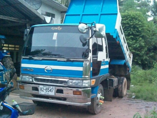 ขายดั้ม HINO เครื่องHO7C 185แรง เครื่องดี แคชซีสวย ยาง825ขอบ16 พ.เพาเวอร์ เบรกทิฟฟี่ ภายในสวย แอร์เย็น เอกสารพร้อมโอน สนใจโทร 090-8588220คุณนะ หรือ www.truck.in.th/498