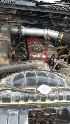 นิสสัน  big m