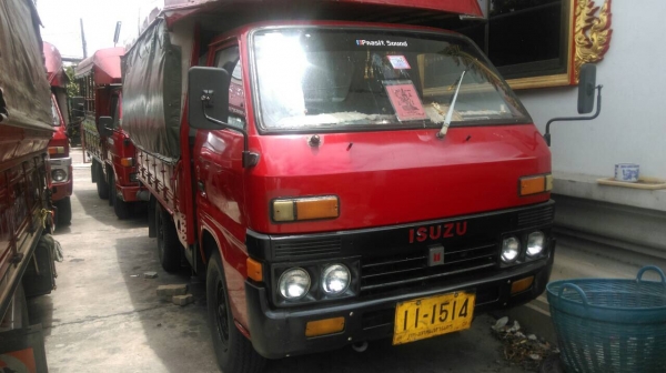 ขายรถ 4 ล้อโดยสาร