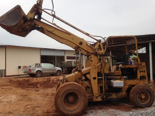 KOMATSU SD20-5 รถตัก เอนกประสงค์ ตักสูง KOMATSU SD20-5 รถตัก เอนกประสงค์ ตักสูง