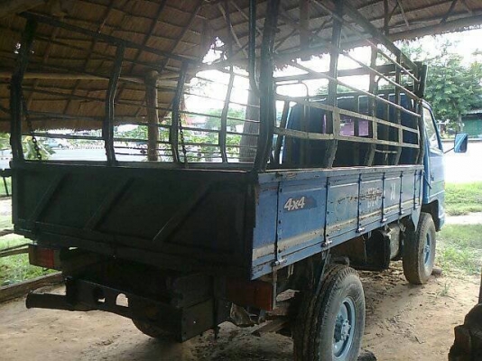 4 ล้อใหญ่