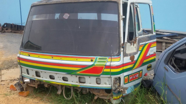 หัวเก๋ง.ร๊อคกี้.ตามสภาพ.เก็บงานนิด.ทำสีหน่อย.-ของครบ.ราคา32.000..