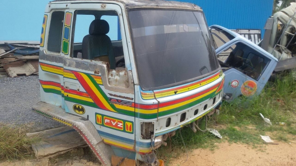 หัวเก๋ง.ร๊อคกี้.ตามสภาพ.เก็บงานนิด.ทำสีหน่อย.-ของครบ.ราคา32.000..