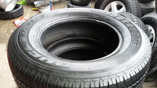 ขายยางบิสโตน 265 65 17 ปี12ชุดละ3800