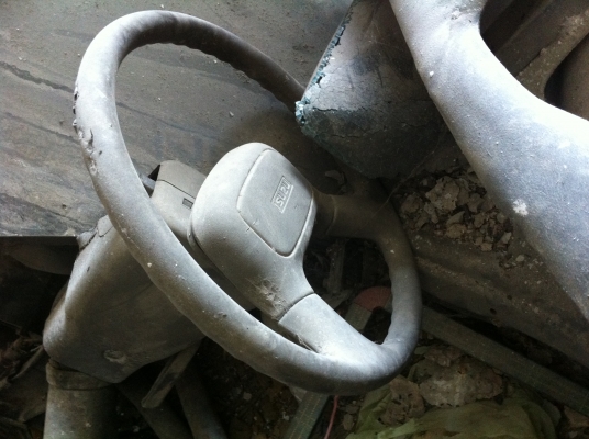 อะไหล่, อุปกรณ์ตกแต่งรถ และ ชิ้นส่วนรถยนต์และ มอเตอร์ไซด์มือสอง