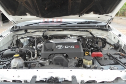 ขาย Toyota vigo หัวเดียว เครื่อง 2.5 ปี06 สีบอร์นเงิน ขาย Toyota vigo หัวเดียว เครื่อง 2.5 ปี06 สีบอร์นเงิน