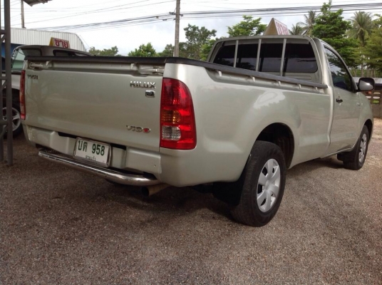 ขาย Toyota vigo หัวเดียว เครื่อง 2.5 ปี06 สีบอร์นเงิน ขาย Toyota vigo หัวเดียว เครื่อง 2.5 ปี06 สีบอร์นเงิน