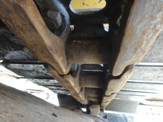 ขายด่วน CAT320 V2  นำเข้าจากญี่ปุ่นยังไม่เคยใช้งานในไทย สภาพสวย เครื่องปั้มดี ใบแทรค 80