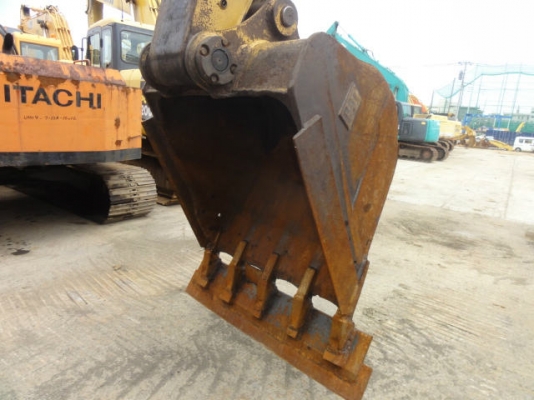 ขายด่วน CAT320 V2  นำเข้าจากญี่ปุ่นยังไม่เคยใช้งานในไทย สภาพสวย เครื่องปั้มดี ใบแทรค 80