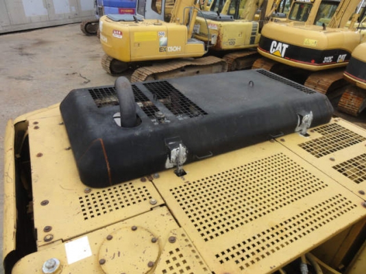 ขายด่วน CAT320 V2  นำเข้าจากญี่ปุ่นยังไม่เคยใช้งานในไทย สภาพสวย เครื่องปั้มดี ใบแทรค 80