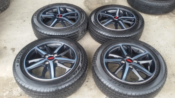 ล้อTRDขอบ15 พร้อมยางป้ายแดงชุดละ14500
