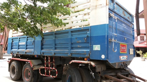 ***ขายแล้วครับขอบคุณ Truck2hand ขาย22ล้อพ่วงดั้ม ISUZU DECA FXZ 270 EURO1 (ยูโรวัน) ปี39 FXZ23NZPT เครื่องเดิมเกียร์เดิม 6SD1bo-270แรง เครื่องแห้ง แน่นๆ แรงๆไม่มีเยิ้ม เกียร์เดิม ไม่หลุดไม่หอน ช่วงล่างเดิม คัสซีสวยเดิม ไม่ปะไม่ดาม ไม่มีบวม กระบะดั้มเหล็กเ