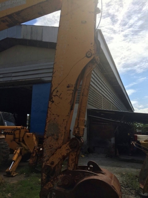 แม๊คโค ล้อยาง Liebherr 922 สภาพสมบูรณ์ไช้งานน้อยอุปกรณ์ครบ เอกสารเล่มทะเบียนครบ