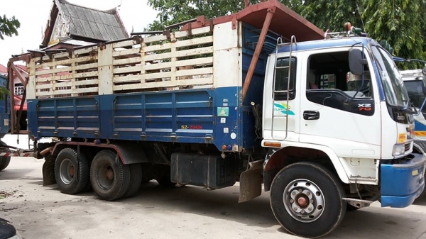 ***ขายแล้วครับขอบคุณ Truck2hand ขาย10ล้อ2เพลา ดั้ม ISUZU DECA FXZ 270 EURO1 (ยูโรวัน) ปี39 FXZ23NZPT เครื่องเดิมเกียร์เดิม 6SD1bo-270แรง เครื่องแห้ง แน่นๆ แรงๆไม่มีเยิ้ม เกียร์เดิม ไม่หลุดไม่หอน แห้งๆ ไม่เยิ้ม ช่วงล่างเดิม คัสซีสวยเดิม ไม่ปะไม่ดาม ไม่มีบว ***ขายแล้วครับขอบคุณ Truck2hand ขาย10ล้อ2เพลา ดั้ม ISUZU DECA FXZ 270 EURO1 (ยูโรวัน) ปี39 FXZ23NZPT เครื่องเดิมเกียร์เดิม 6SD1bo-270แรง เครื่องแห้ง แน่นๆ แรงๆไม่มีเยิ้ม เกียร์เดิม ไม่หลุดไม่หอน แห้งๆ ไม่เยิ้ม ช่วงล่างเดิม คัสซีสวยเดิม ไม่ปะไม่ดาม ไม่มีบว