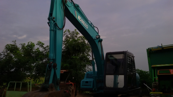 ขายแม็คโครsk 100-5 เก๋งเหลี่ยมเก่านอก มีทะเบียนรับ จัดไฟแนนช์ได้