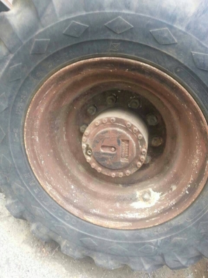 รถยกาskytrex ขับ4x4 ยก5ตันสูง 5 m. พร้อมใช้งานเอกสารเล่มทะเบียนครบ