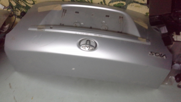 ฝาท้ายนิววีออสสวยครับ