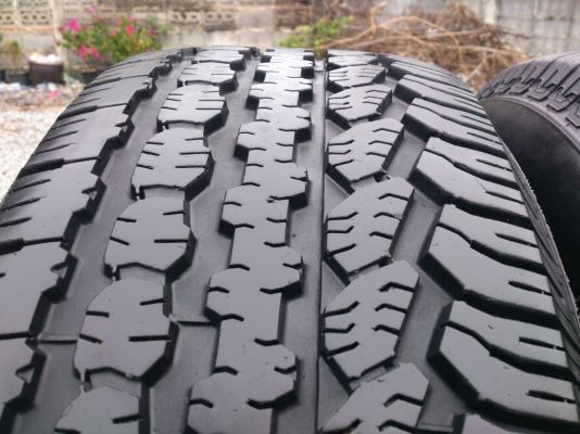 ขายยางBFGoodrich Long trail 265/60R18 MADE IN U.S.A ยางปี11 ดอกยางนิ่มลึกเท่ากัน(สภาพ90\%)สวยๆ จำนวน 1 ชุด