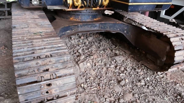 ***ขายแล้วครับขอบคุณ Truck2hand ขายแบคโฮ ยอดนิยม KOBELCO MARK3 SK120 LP-07115 ไฟฟ้าตัด เหลือมอร์เตอร์คันเร่ง เครื่องเดิมปั้มเดิม เครื่องISUZU 4BG1-125HP เครื่องดีนิ่มดี แรงดี ปั้มดี แรง ทำงานดีไม่โหลด บูมอาร์มใช้ได้ มีรอย1แผล(ตามรูป) บุ้งกี๋ดี สลัก/บูทแน่