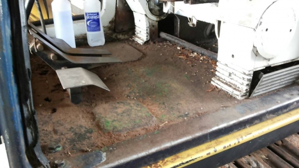 ***ขายแล้วครับขอบคุณ Truck2hand ขายแบคโฮ ยอดนิยม KOBELCO MARK3 SK120 LP-07115 ไฟฟ้าตัด เหลือมอร์เตอร์คันเร่ง เครื่องเดิมปั้มเดิม เครื่องISUZU 4BG1-125HP เครื่องดีนิ่มดี แรงดี ปั้มดี แรง ทำงานดีไม่โหลด บูมอาร์มใช้ได้ มีรอย1แผล(ตามรูป) บุ้งกี๋ดี สลัก/บูทแน่