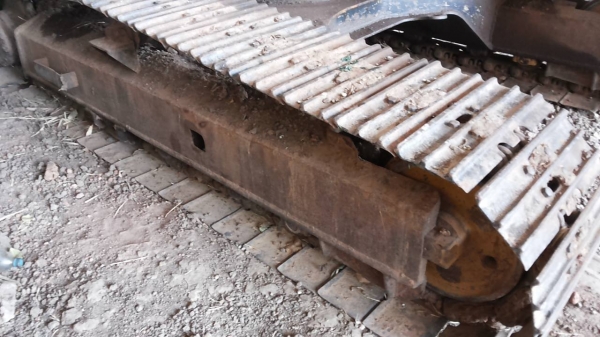 ***ขายแล้วครับขอบคุณ Truck2hand ขายแบคโฮ ยอดนิยม KOBELCO MARK3 SK120 LP-07115 ไฟฟ้าตัด เหลือมอร์เตอร์คันเร่ง เครื่องเดิมปั้มเดิม เครื่องISUZU 4BG1-125HP เครื่องดีนิ่มดี แรงดี ปั้มดี แรง ทำงานดีไม่โหลด บูมอาร์มใช้ได้ มีรอย1แผล(ตามรูป) บุ้งกี๋ดี สลัก/บูทแน่