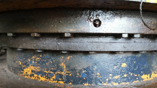 ***ขายแล้วครับขอบคุณ Truck2hand ขายแบคโฮ ยอดนิยม KOBELCO MARK3 SK120 LP-07115 ไฟฟ้าตัด เหลือมอร์เตอร์คันเร่ง เครื่องเดิมปั้มเดิม เครื่องISUZU 4BG1-125HP เครื่องดีนิ่มดี แรงดี ปั้มดี แรง ทำงานดีไม่โหลด บูมอาร์มใช้ได้ มีรอย1แผล(ตามรูป) บุ้งกี๋ดี สลัก/บูทแน่