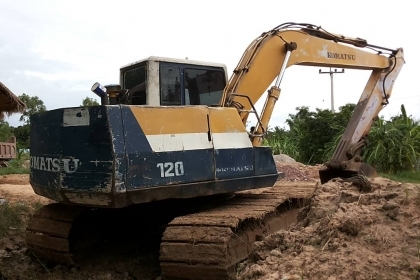 ***ขายแล้วครับขอบคุณ Truck2hand ขายแบคโฮราคาเบาๆ KOMATSU PC120-5 ยอดนิยม เครื่องเดิมปั้มเดิม คอนโทรลยาว ไฟฟ้าตัด เครื่องแน่นดี แห้งดีแรง ปั้มดีแรงดี ทำงานดีไม่โหลด เอวแน่นดีไม่มีแตก บูมอาร์มสวยไม่มีปะไม่มีดาม บุ้งกี๋สภาพดีไม่ผุ ช่วงล่าง โซ่ดีเฟรมไม่ผุ ใบแ ***ขายแล้วครับขอบคุณ Truck2hand ขายแบคโฮราคาเบาๆ KOMATSU PC120-5 ยอดนิยม เครื่องเดิมปั้มเดิม คอนโทรลยาว ไฟฟ้าตัด เครื่องแน่นดี แห้งดีแรง ปั้มดีแรงดี ทำงานดีไม่โหลด เอวแน่นดีไม่มีแตก บูมอาร์มสวยไม่มีปะไม่มีดาม บุ้งกี๋สภาพดีไม่ผุ ช่วงล่าง โซ่ดีเฟรมไม่ผุ ใบแ