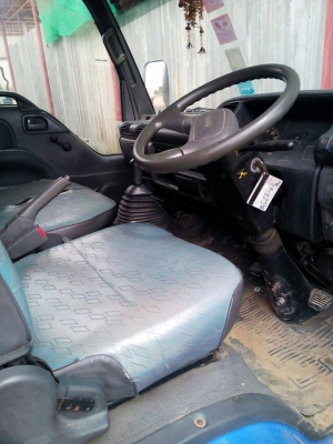 **450,000 บ.ต่อรอง**ขาย6ล้อตู้แห้ง2บานเปิดหลัง ISUZU NKR130 NKR71E 4HF1-130 ปี48 เครื่องเดิมเกียร์เดิม เครื่องแห้ง แรง แน่นดี เกียร์สั้นเข้าง่ายไม่หลุดไม่หอน ช่วงล่างเดิม 5น็อตหน้า-หลัง คัสซีสวยเดิมๆ ไม่มีบวม ไม่ปะไม่ดาม ตู้แห้ง2บาน4.30ม.สภาพดี พื้นดีข้าง