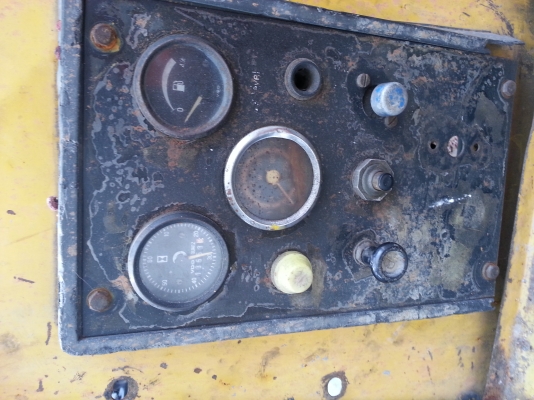 ขายด่วนตามสภาพครับ  Atlas Copco XA 175 เครื่องสตารท์ติด..ลมออก..ใช้งานได้ครับ