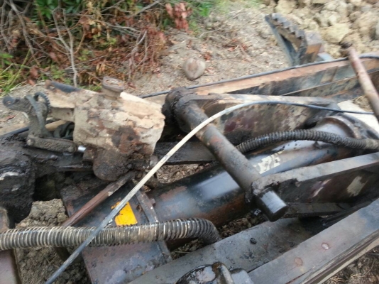 ชุดดั้ม10ล้อสามมิตร