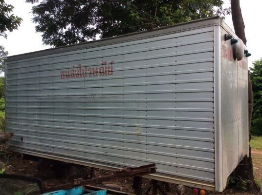 ขายตู้ขนส่งสินค้ามีลิฟท้าย ระยะคาน75cm. ยาว5เมตร