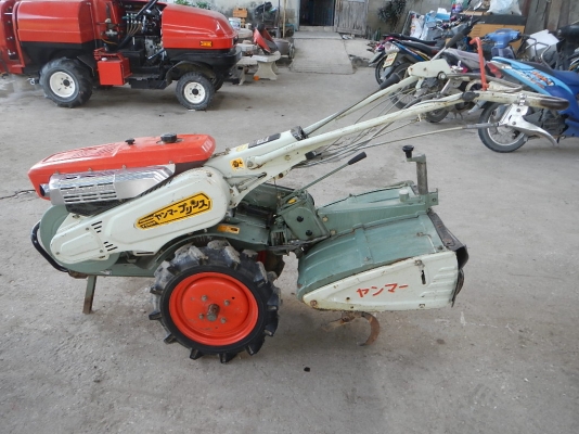 ขายรถพรวนดิน YANMAR YT500 พร้อมใช้งาน ขายรถพรวนดิน YANMAR YT500 พร้อมใช้งาน