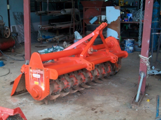 โรตารี้ตราช้าง1.8 เมตร