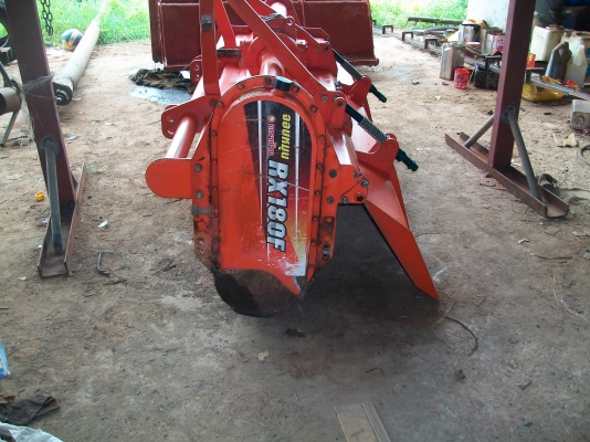 โรตารี้ตราช้าง1.8 เมตร