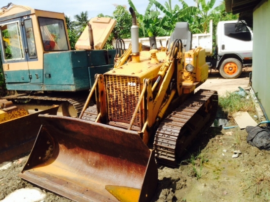 ขายด่วนรถตักตีนตะขาบ D20S-5  นำเข้าจากญี่ปุ่นแท้ๆๆสภาพสวยมาก ใช้งานมาแค่ 2000 ชม เดิม ๆๆทั้งคัน