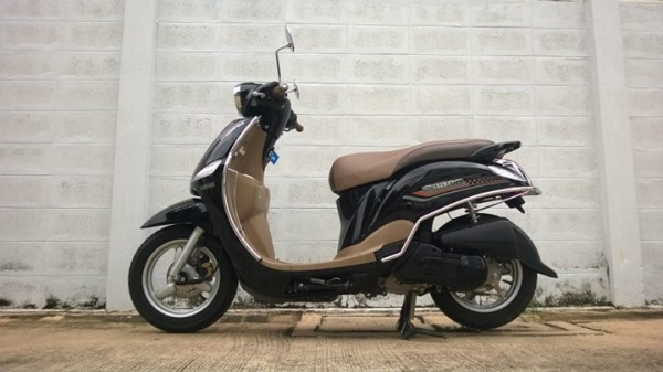 Filano 2013 วิ่งแค่ 8000 สวยกริ๊บ แถมกันชน ราคาเบาๆ ต่อรองได้จ้า Filano 2013 วิ่งแค่ 8000 สวยกริ๊บ แถมกันชน ราคาเบาๆ ต่อรองได้จ้า