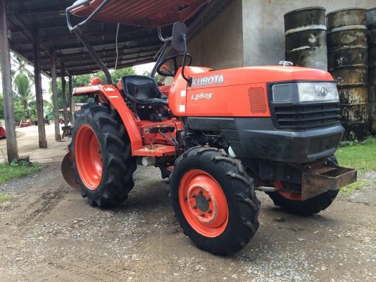 kubota L2808 สวยๆ