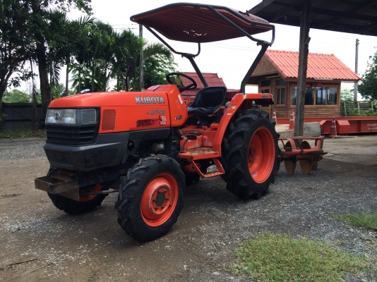 kubota L2808 สวยๆ