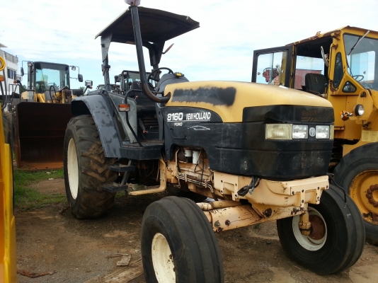 ขายรถไถ Ford 8160